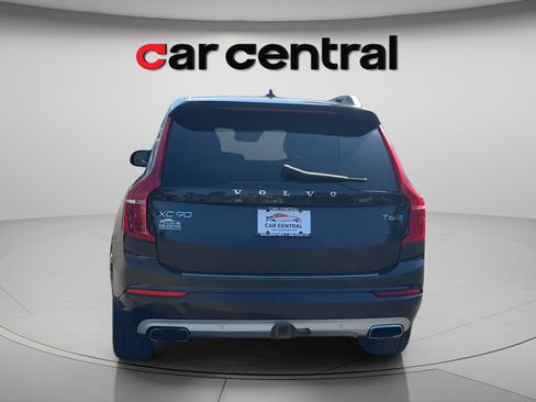 Used 2017 Volvo XC90 T6 Momentum w/ Vision Package AWD/4WD image 4