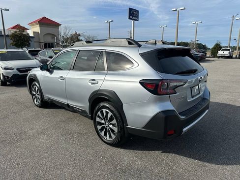 Used 2025 Subaru Outback Limited w/ Popular Package #2 AWD/4WD image 9