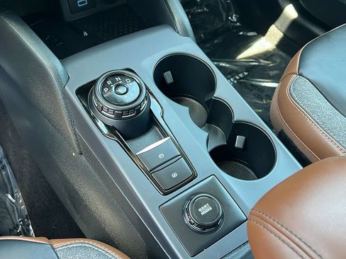 Certified 2022 Ford Bronco Sport Outer Banks w/ Tech Package AWD/4WD image 17