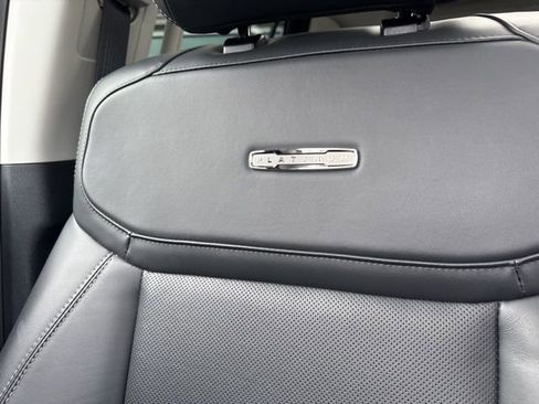 Certified 2025 Ford Expedition Max Platinum image 36