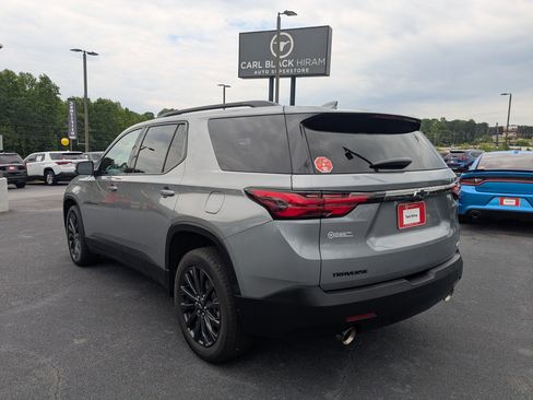 Used 2023 Chevrolet Traverse RS FWD image 7