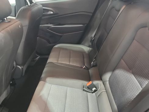 Used 2025 Chevrolet Trax LT image 14