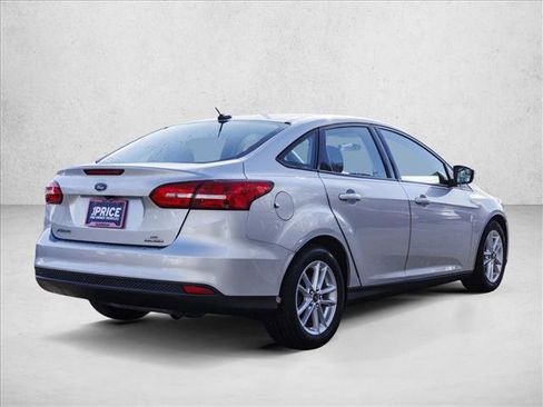 Used 2016 Ford Focus SE image 5