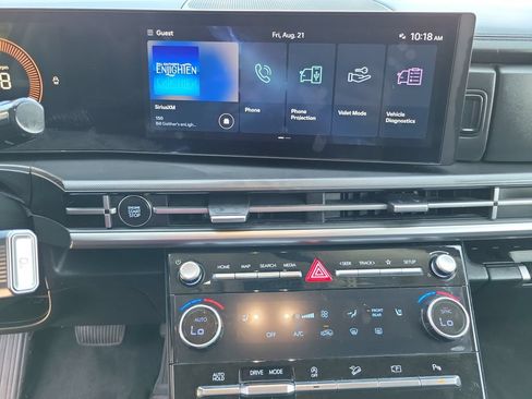 Used 2025 Hyundai Santa Fe SEL FWD image 19