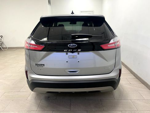 Used 2024 Ford Edge SEL image 17