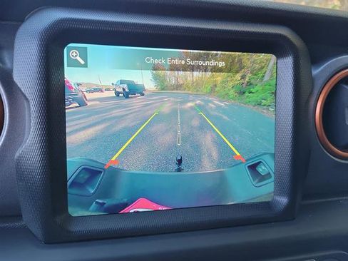 Used 2021 Jeep Gladiator Mojave image 15