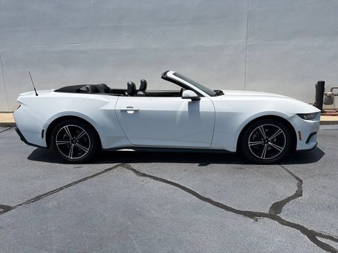 Used 2024 Ford Mustang Premium RWD image 9