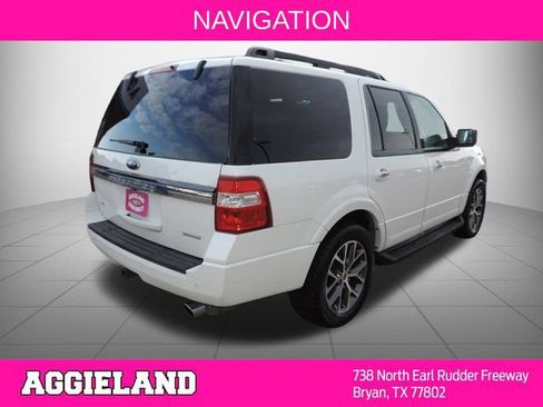 Used 2016 Ford Expedition XLT w/ Equipment Group 202A RWD image 4