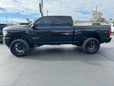 Used 2024 RAM 2500 Big Horn w/ Level 2 Equipment Group image 2