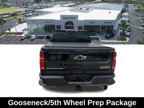 Used 2024 Chevrolet Silverado 3500 High Country w/ High Country Premium Package AWD/4WD image 8