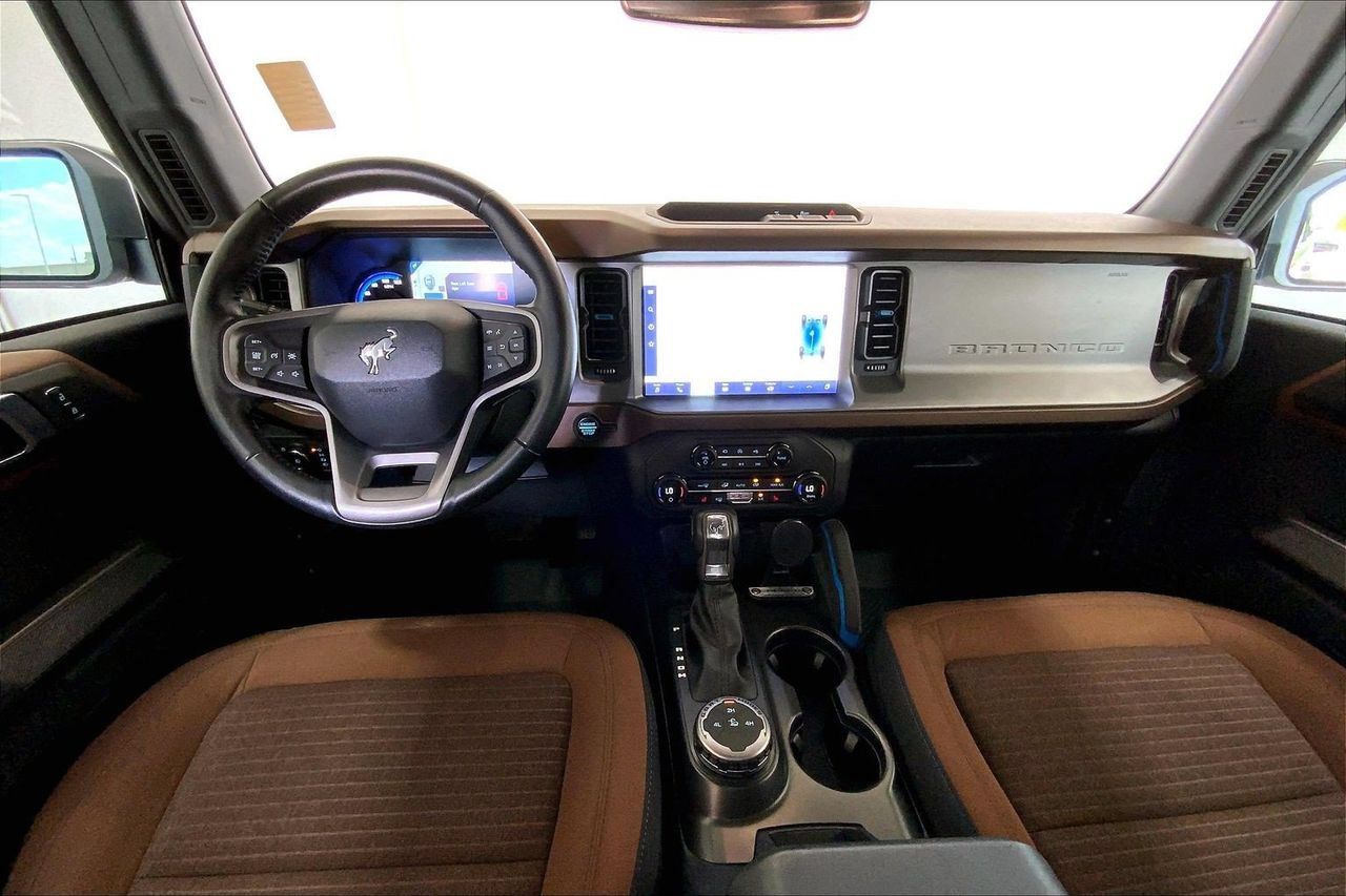 Used 2023 Ford Bronco Outer Banks AWD/4WD image 15