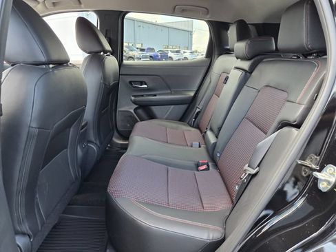 New 2026 Nissan Kicks SR FWD image 9