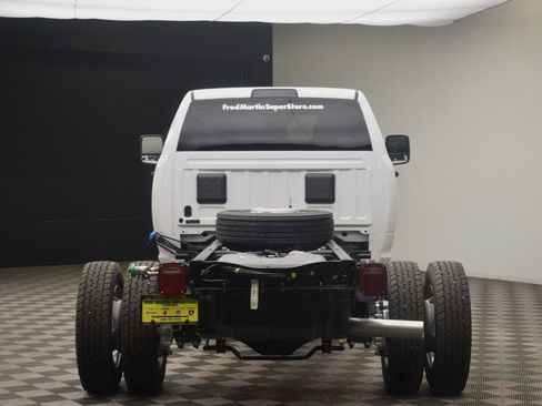 New 2026 RAM 5500 Tradesman w/ Chrome Appearance Group AWD/4WD image 12