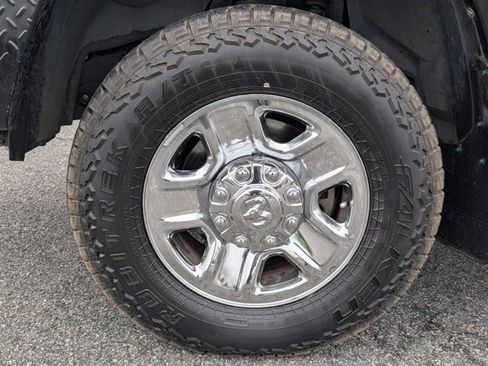 Used 2021 RAM 2500 Big Horn image 13