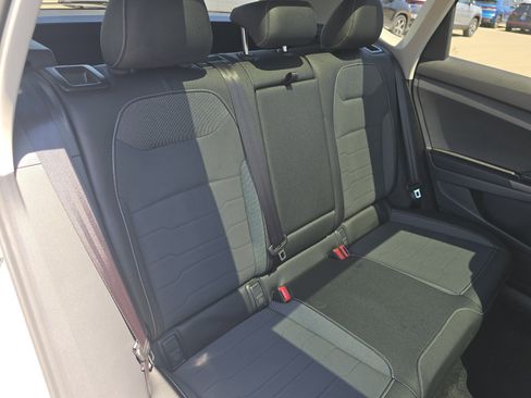 New 2026 Volkswagen Taos SE AWD/4WD image 18