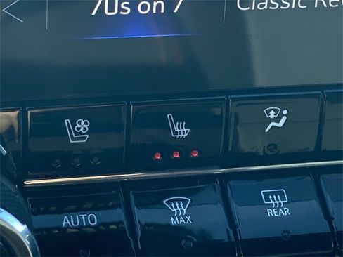 Used 2025 Chevrolet Colorado Z71 w/ Z71 Convenience Package 2 image 19