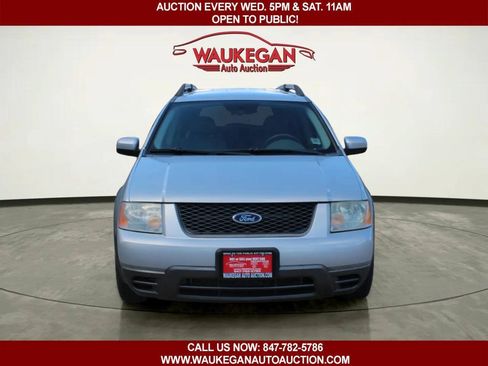 Used 2005 Ford Freestyle SEL AWD/4WD image 2