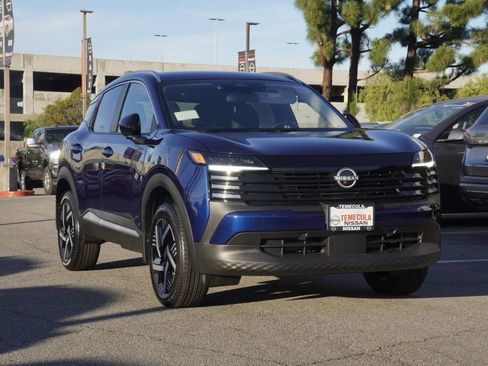 New 2026 Nissan Kicks SV image 2