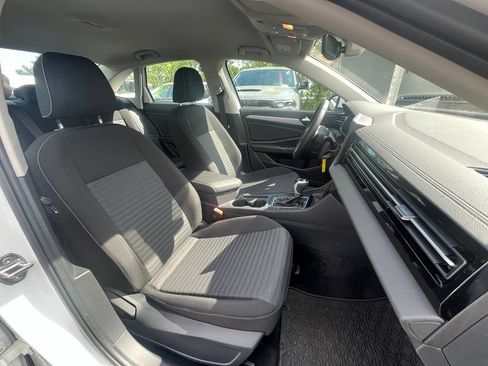 Certified 2025 Volkswagen Jetta S FWD image 13