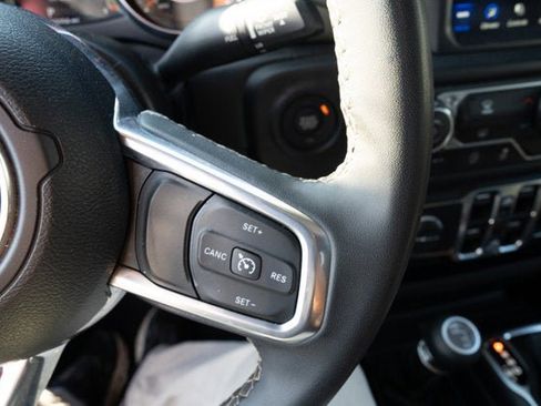 Certified 2023 Jeep Gladiator Overland image 22