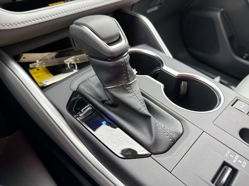 Certified 2026 Toyota Highlander XLE image 21