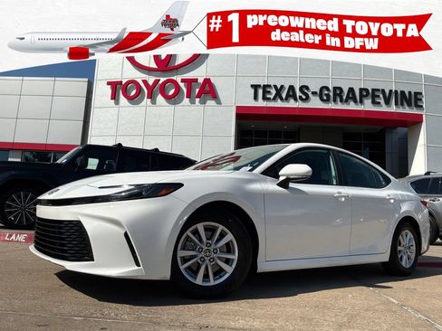Used 2026 Toyota Camry LE FWD image 1