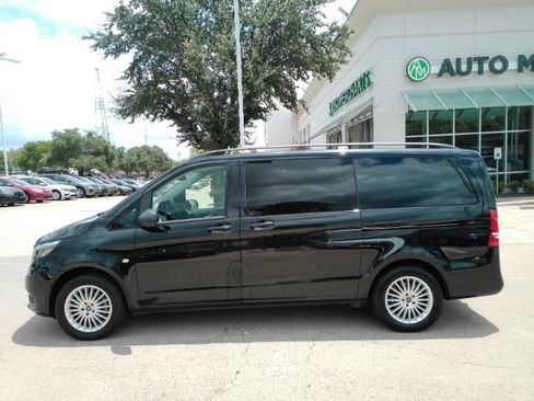 Used 2023 Mercedes-Benz Metris Passenger image 16