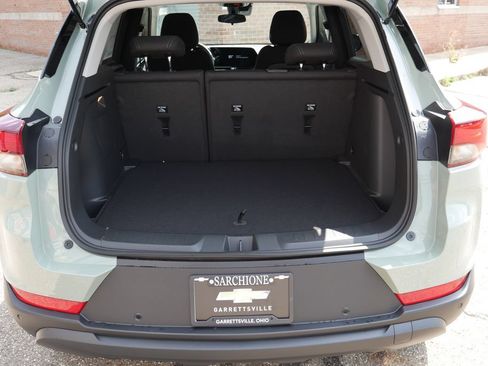 New 2026 Chevrolet TrailBlazer LT w/ Midnight Edition AWD/4WD image 7