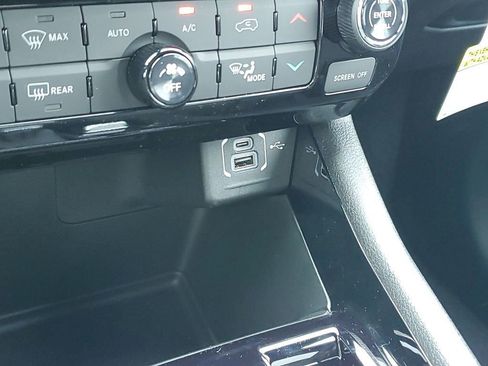 New 2026 Jeep Compass Limited image 28