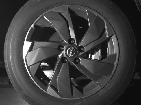 Used 2025 Nissan Rogue SV image 13