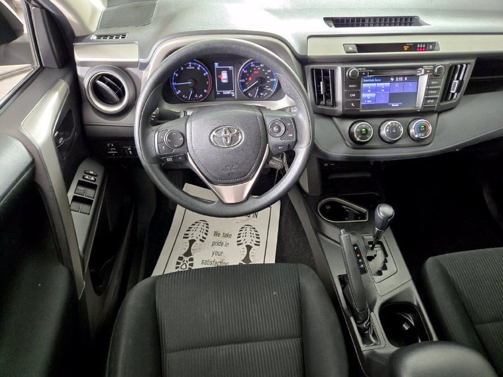 Used 2018 Toyota RAV4 LE w/ Carpet Mat Package FWD image 18