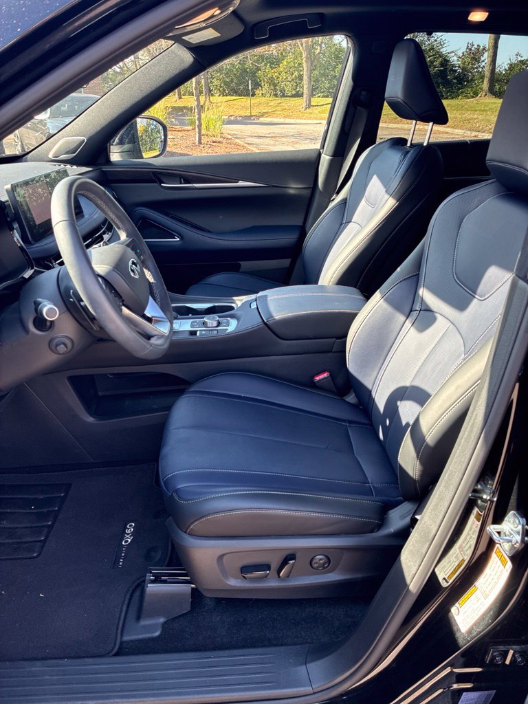 Used 2026 INFINITI QX60 Sport w/ Dark Cargo Package AWD/4WD image 7