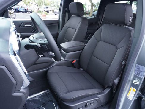 New 2026 GMC Canyon Elevation w/ Convenience Package image 14