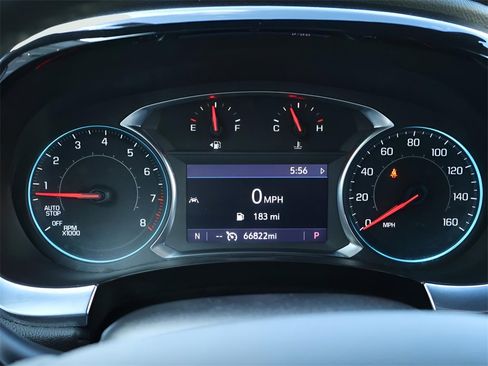 Used 2023 Chevrolet Traverse LT image 32