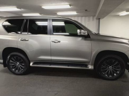 Used 2020 Lexus GX 460 Premium AWD/4WD image 9