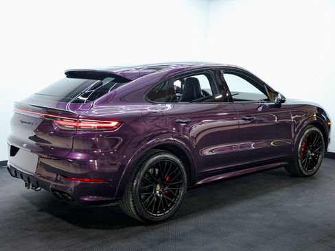 Used 2022 Porsche Cayenne GTS image 5