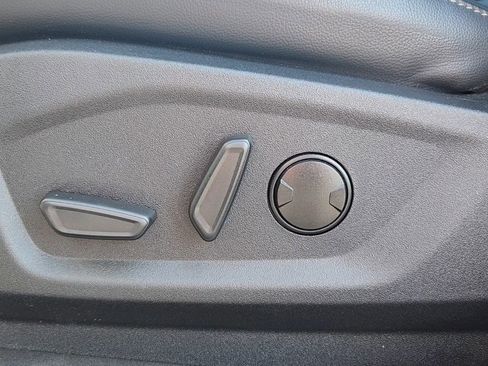 Certified 2024 Ford Edge SEL image 9