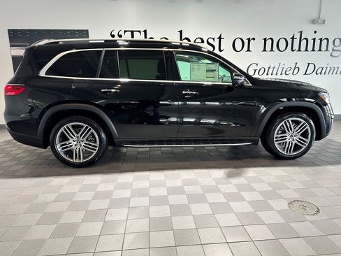 New 2026 Mercedes-Benz GLS 450 4MATIC image 3