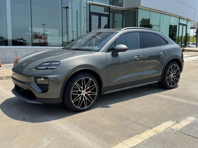 New 2025 Porsche Macan 4S Electric