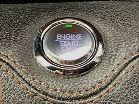 Used 2021 Lincoln Navigator L Reserve w/ Luxury Package AWD/4WD image 18