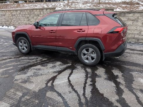 Used 2024 Toyota RAV4 LE image 7