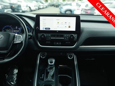 Used 2024 Toyota Grand Highlander FWD image 26