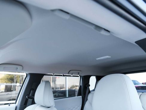 Used 2023 Mitsubishi Outlander SEL FWD image 31
