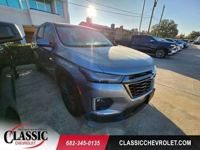 Used 2023 Chevrolet Traverse RS