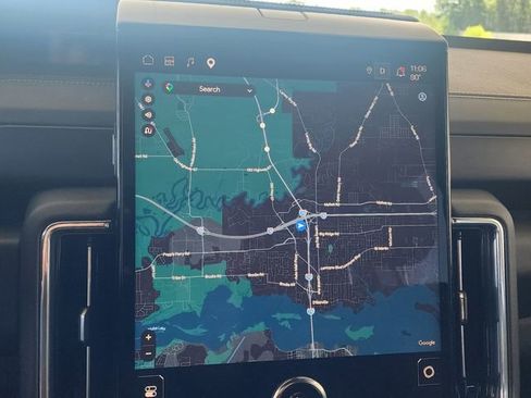Used 2025 GMC Yukon Denali RWD image 28