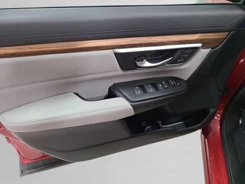Used 2020 Honda CR-V Touring image 21