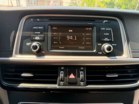 Used 2017 Kia Optima LX FWD image 18