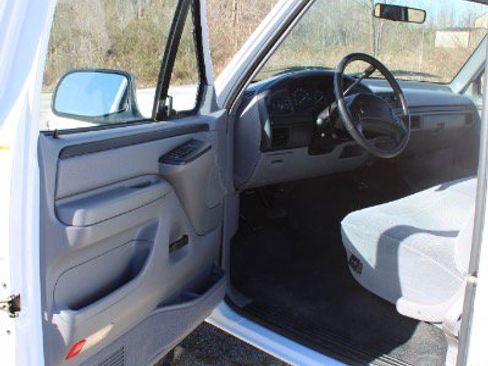 Used 1997 Ford F350 XLT image 9