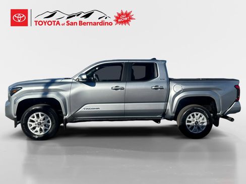 Certified 2026 Toyota Tacoma SR5 AWD/4WD image 2