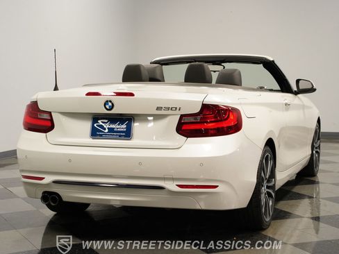 Used 2017 BMW 230i Convertible image 11